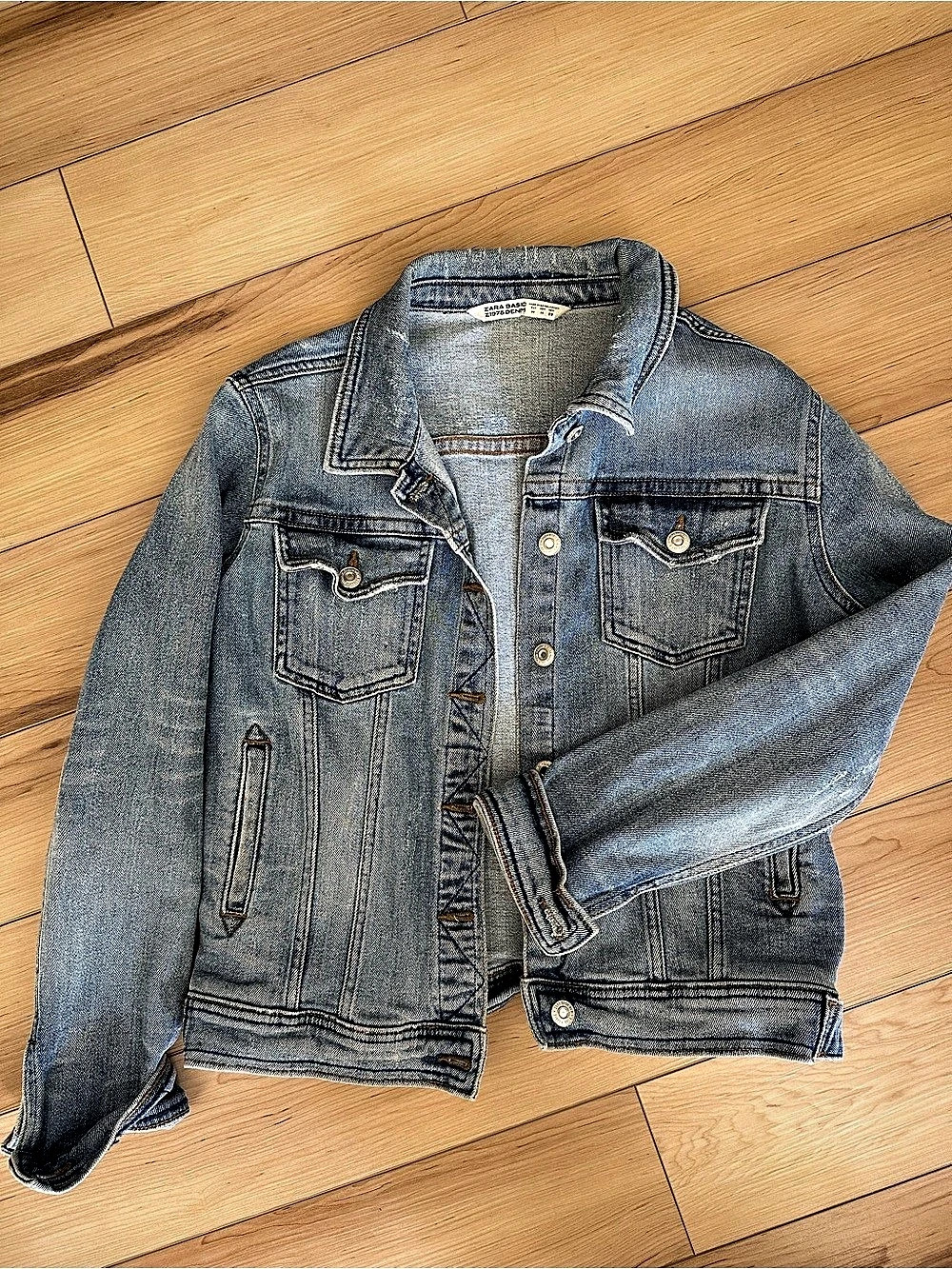 Zara Basic Z1975 Denim Jacket in Blue Size Small